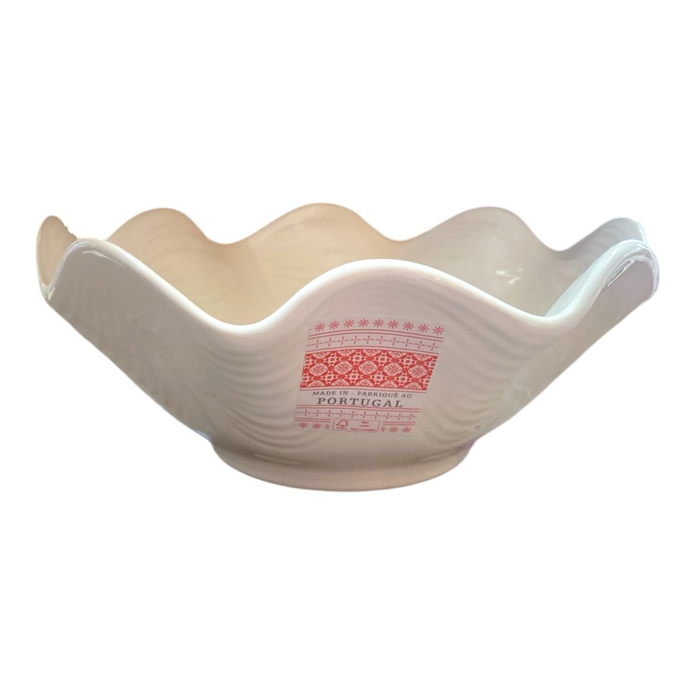 White Handcrafted Shell Shape Serving Bowl Made in Portugal 9” NWT Coastal Beach